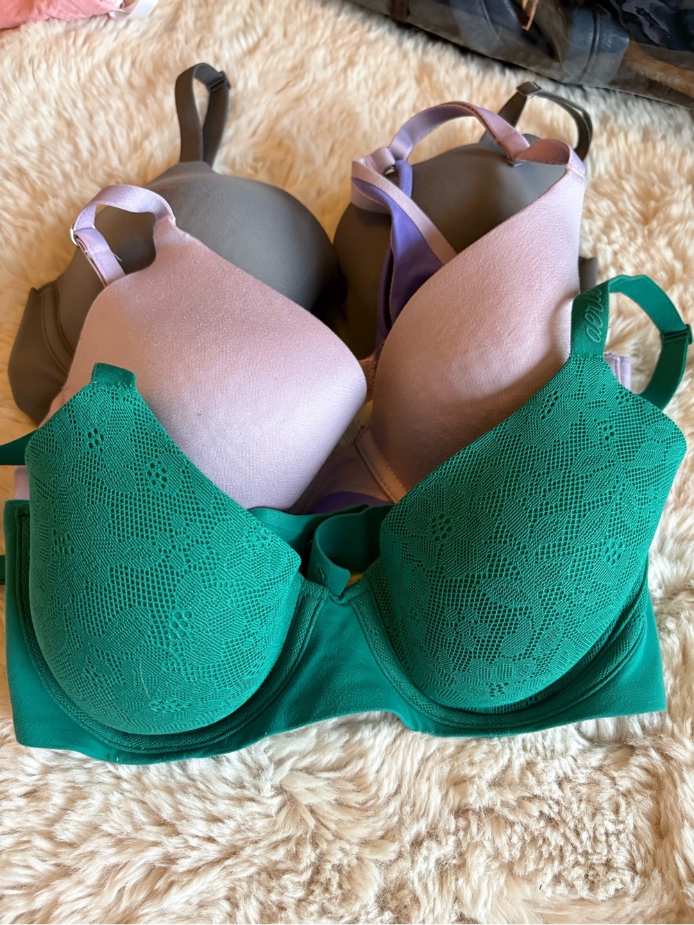 Aerie selling as bundle of 3 bras. All size 32D
